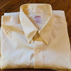 Brooks Bros 346 Long Sleeve Non Iron Dress Shirt, Butter, size 17 4/5, EUC